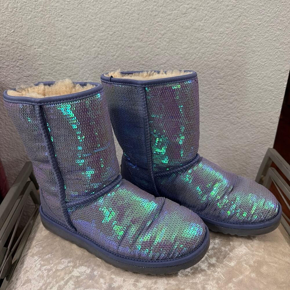 Purple Sparkly UGGS Size 9 (Preloved)